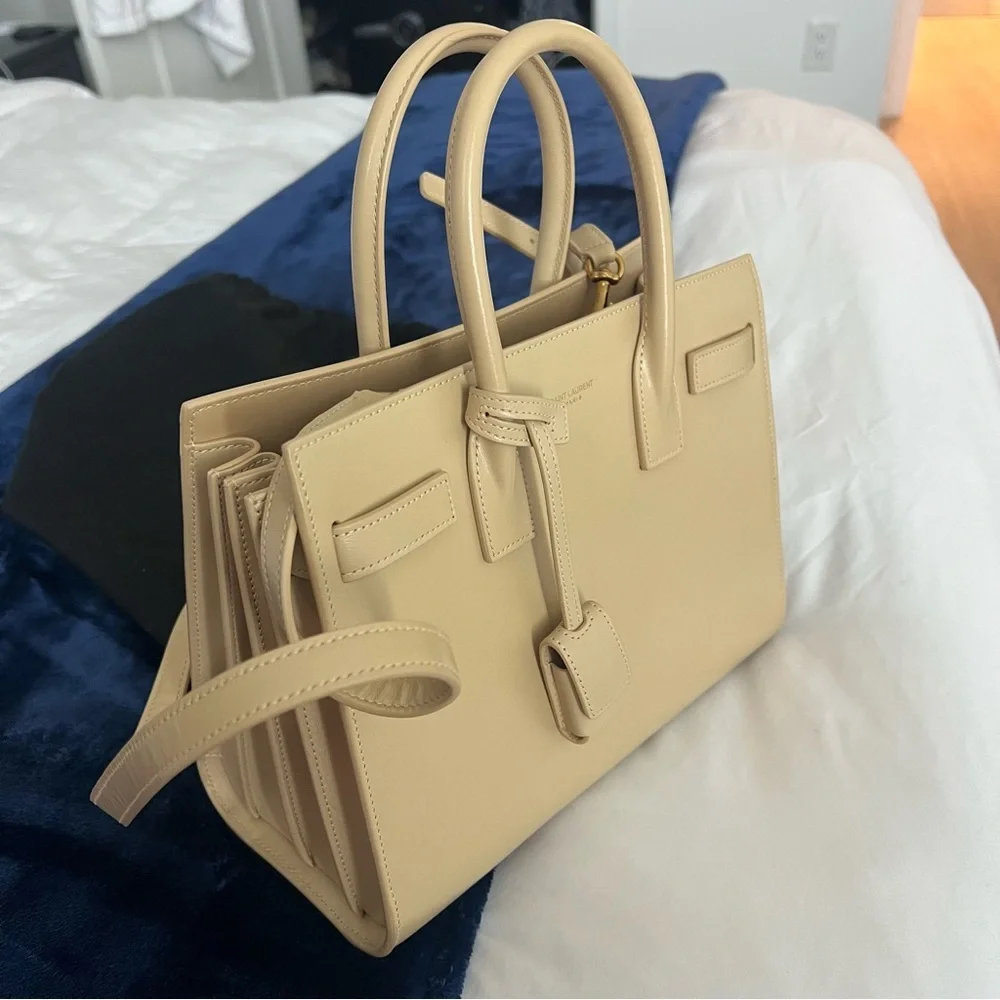 Saint Laurent SAC DE JOUR NANO IN SMOOTH LEATHER - Picture 3 of 16